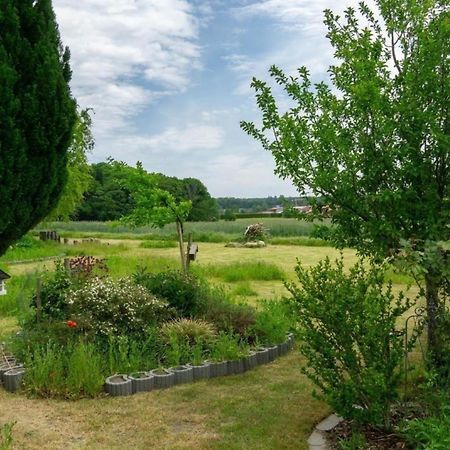 Ruhige Fewo Im Gruenen Mit Balkon, Terrasse Und Grossem Garten Apartment Sehlen ภายนอก รูปภาพ